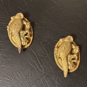2 Parrot Door Knockers Vintage Tropical Decor Macaw Bird Collector Gold tone
